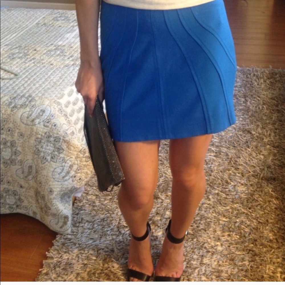 DVF MINI SKIRT SZ 4